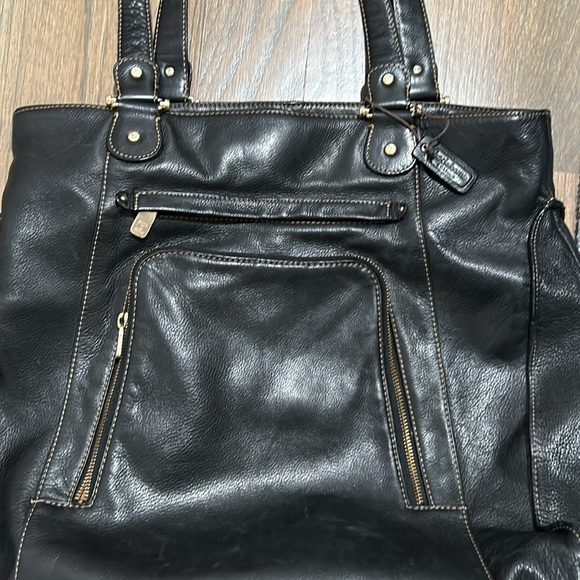 Liz Claiborne leather bag - Picture 2 of 4